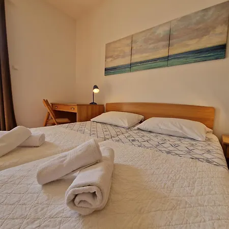 Josipa Apartment *