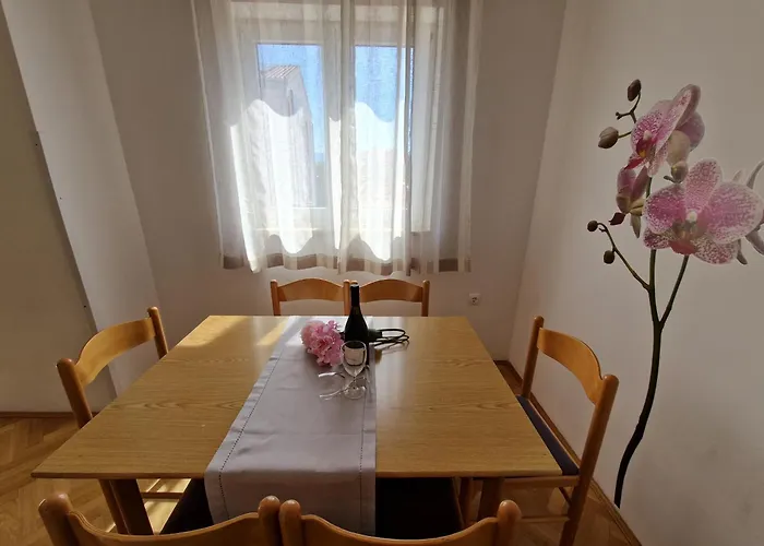 Josipa Apartament *