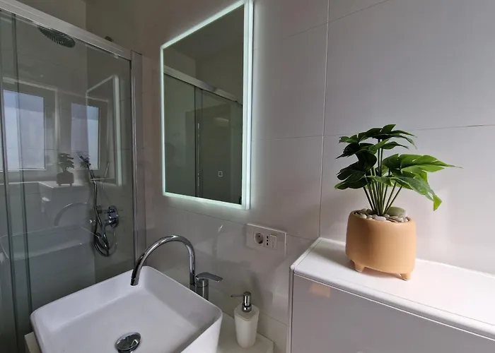 アパート Josipa バスカ