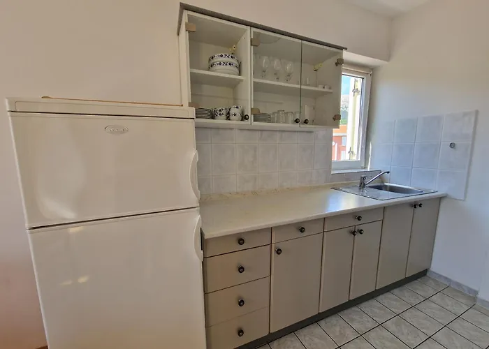 Josipa アパート バスカ